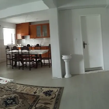 Neves Apartment