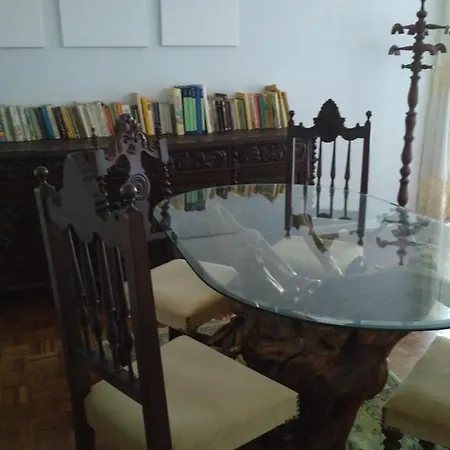 Neves Lourinha (Lisbon)